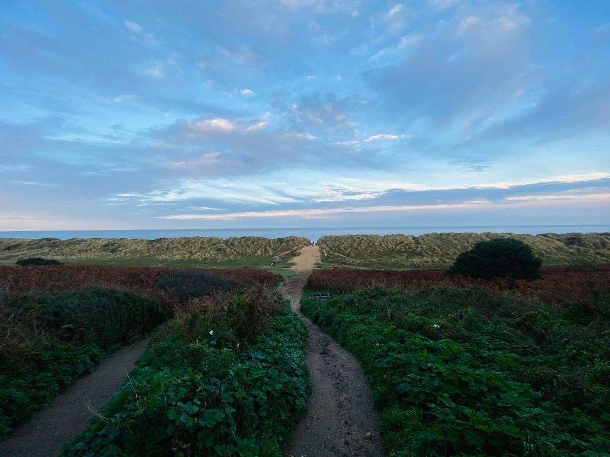 המסבי Charming Spacious 3-Bedroom Beach Holiday House, Norfolk מראה חיצוני תמונה